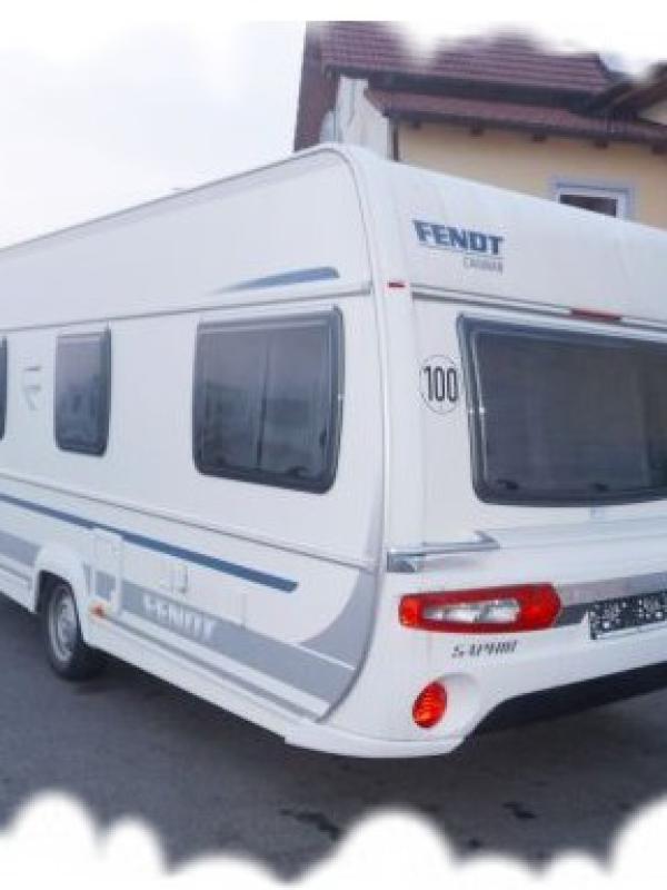 Camping mit Wohnwagen